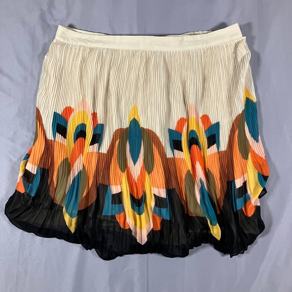 Forever 21 Plus Size 2X Nude Orange Black‎ Geometric Pleated Short Skirt